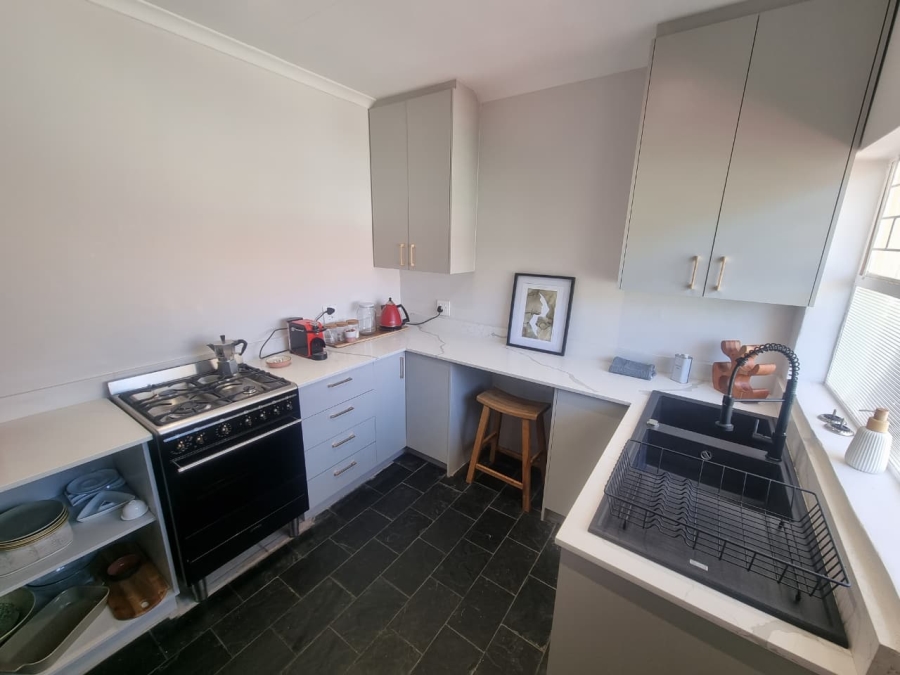 To Let 2 Bedroom Property for Rent in Tamboerskloof Western Cape